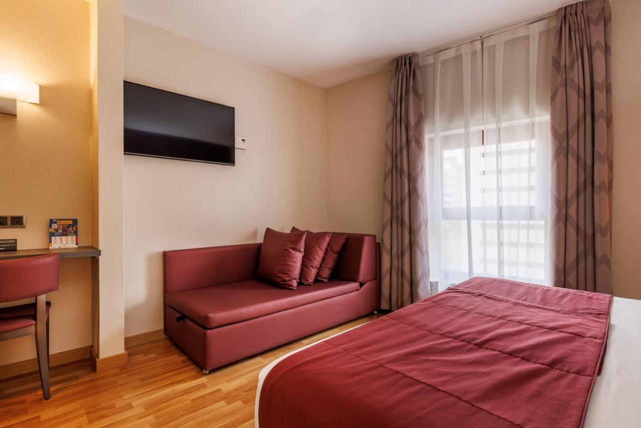 Hotel Ronda Lesseps Barcelona Ngoại thất bức ảnh