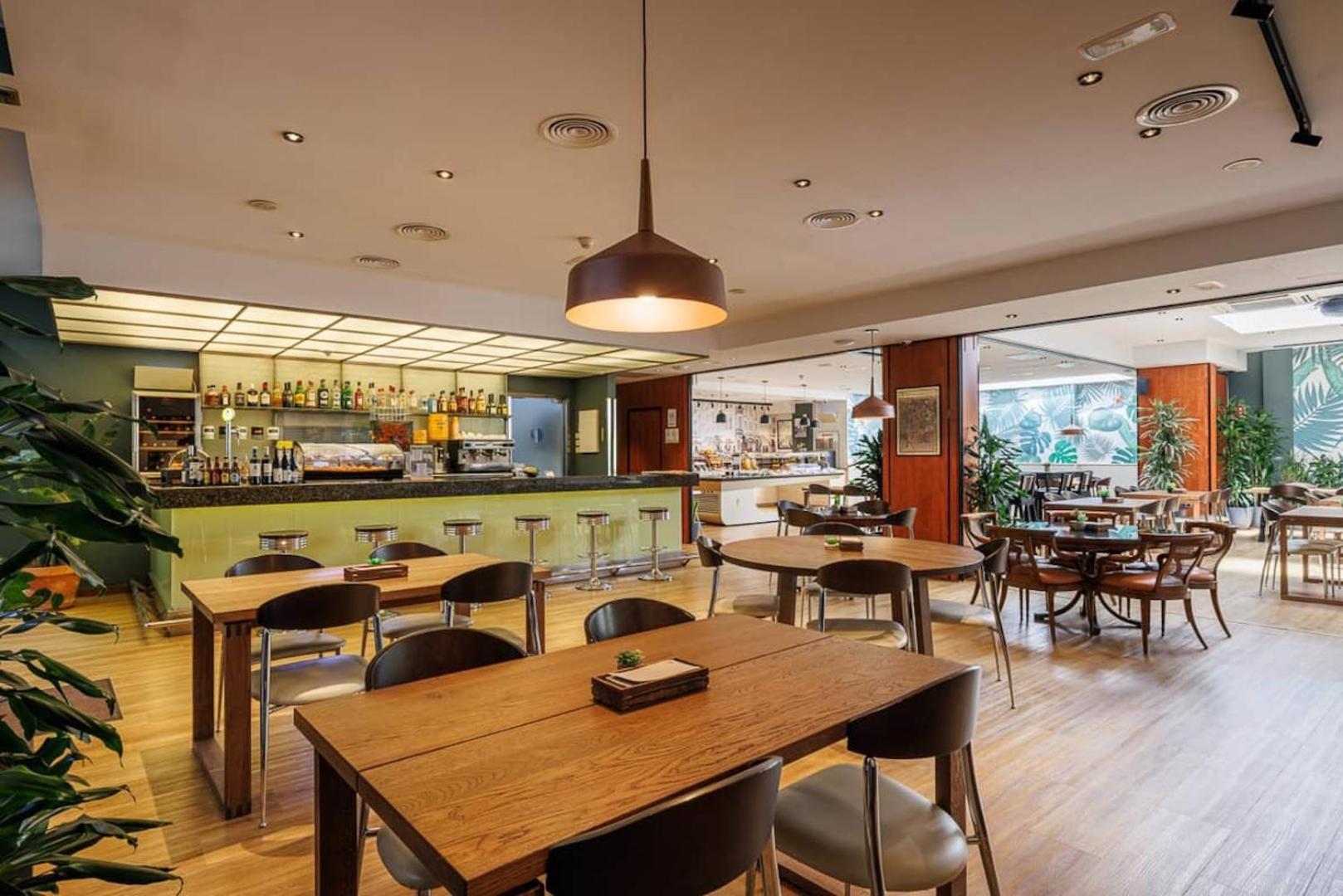 Hotel Ronda Lesseps Barcelona Ngoại thất bức ảnh