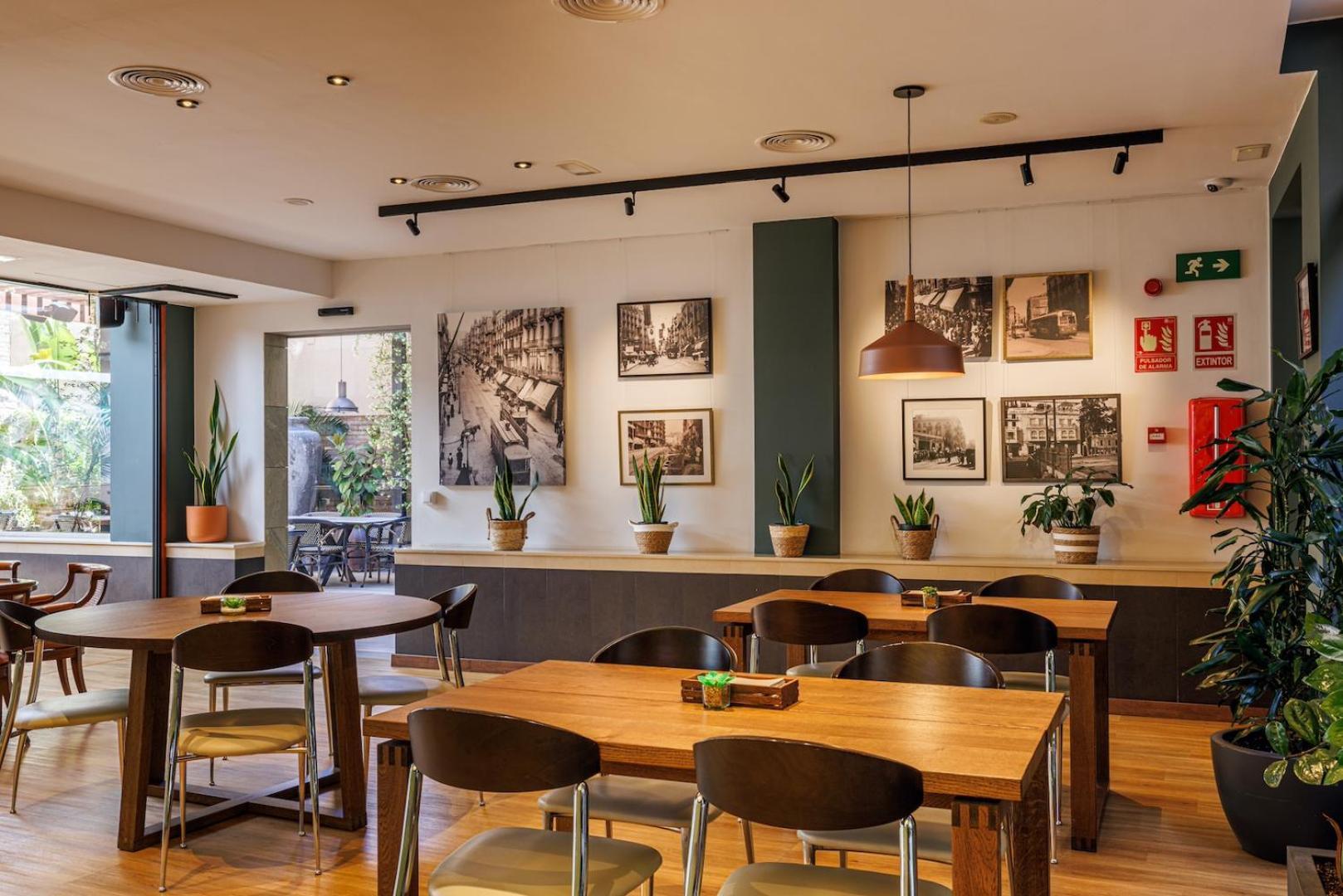 Hotel Ronda Lesseps Barcelona Ngoại thất bức ảnh