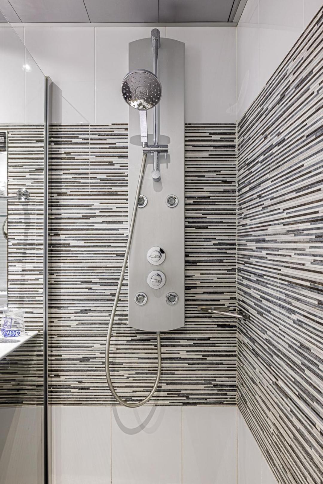 Hotel Ronda Lesseps Barcelona Phòng bức ảnh